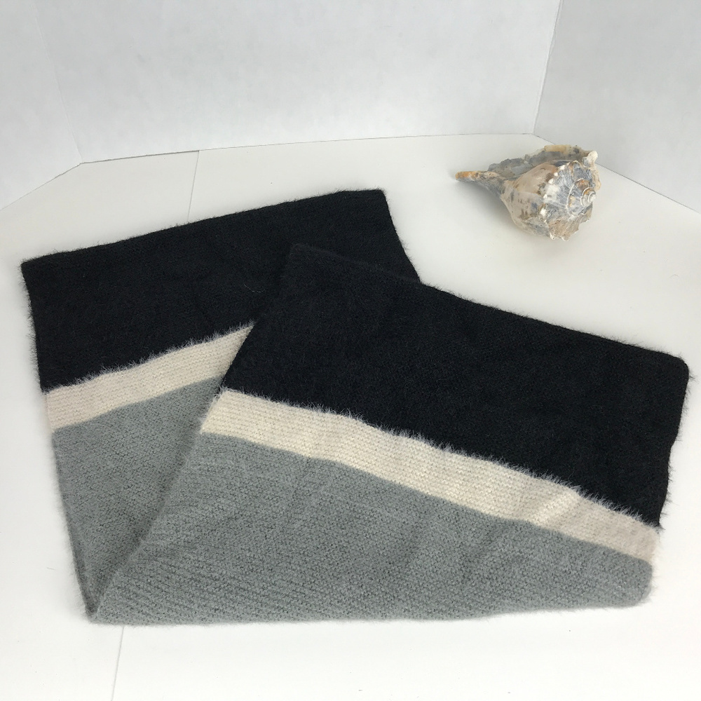 🌴 Black, grey, cream infinity scarf